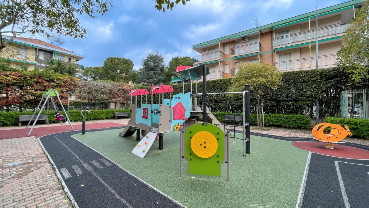 Babyaccommodation Stay In Family II Pietra Ligure Exterior foto