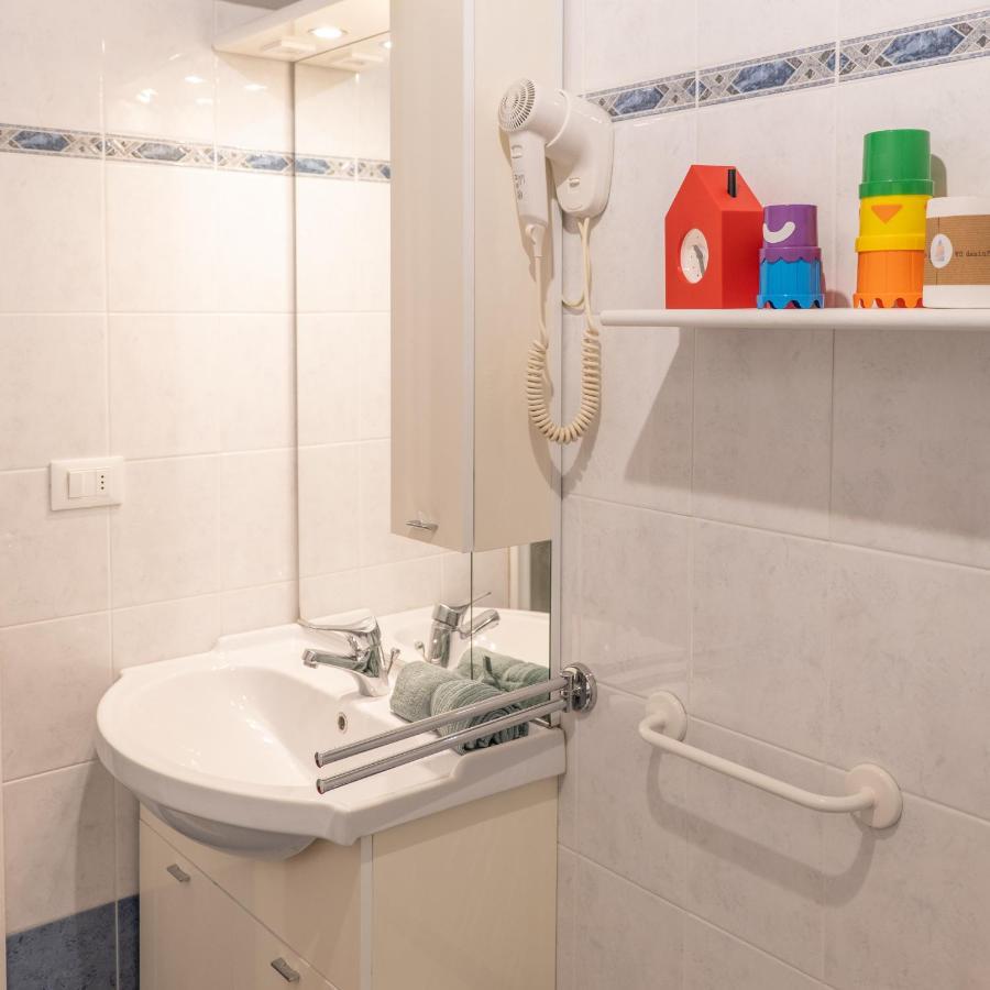 Babyaccommodation Stay In Family II Pietra Ligure Exterior foto