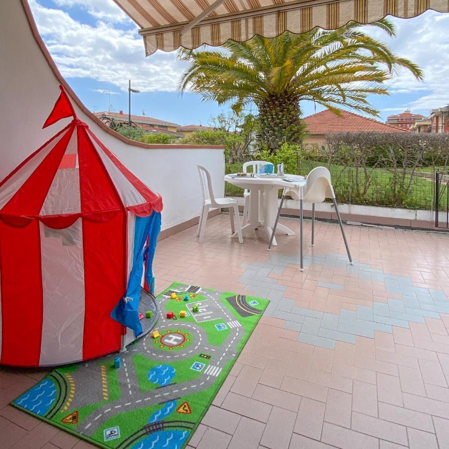 Babyaccommodation Stay In Family II Pietra Ligure Exterior foto