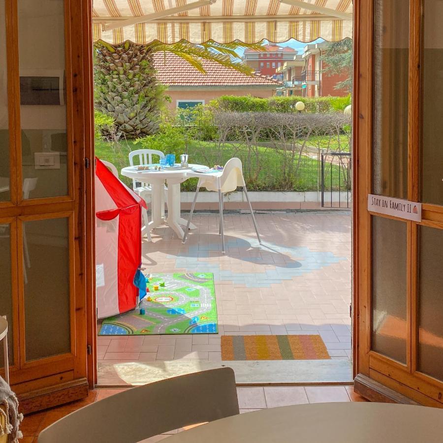 Babyaccommodation Stay In Family II Pietra Ligure Exterior foto